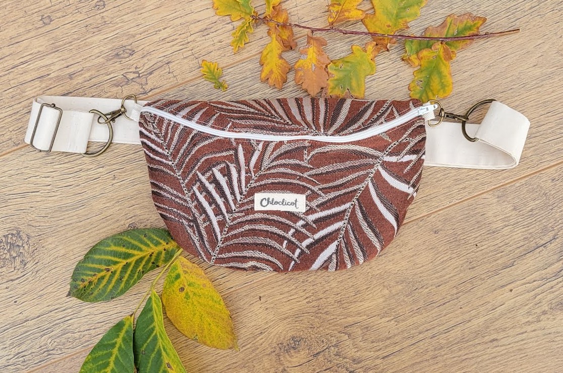 Banane Steph — Chute de tissu d'ameublement à motif feuillage couleur rouille et blanche, jacquard - polyester