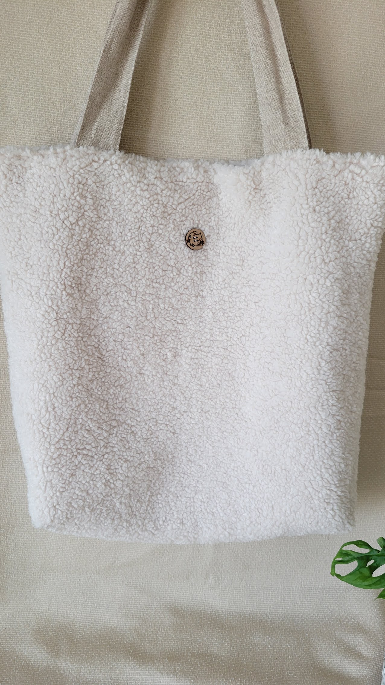 Sac Monique — Chute de tissu d'ameublement blanc effet peau de mouton - polyester