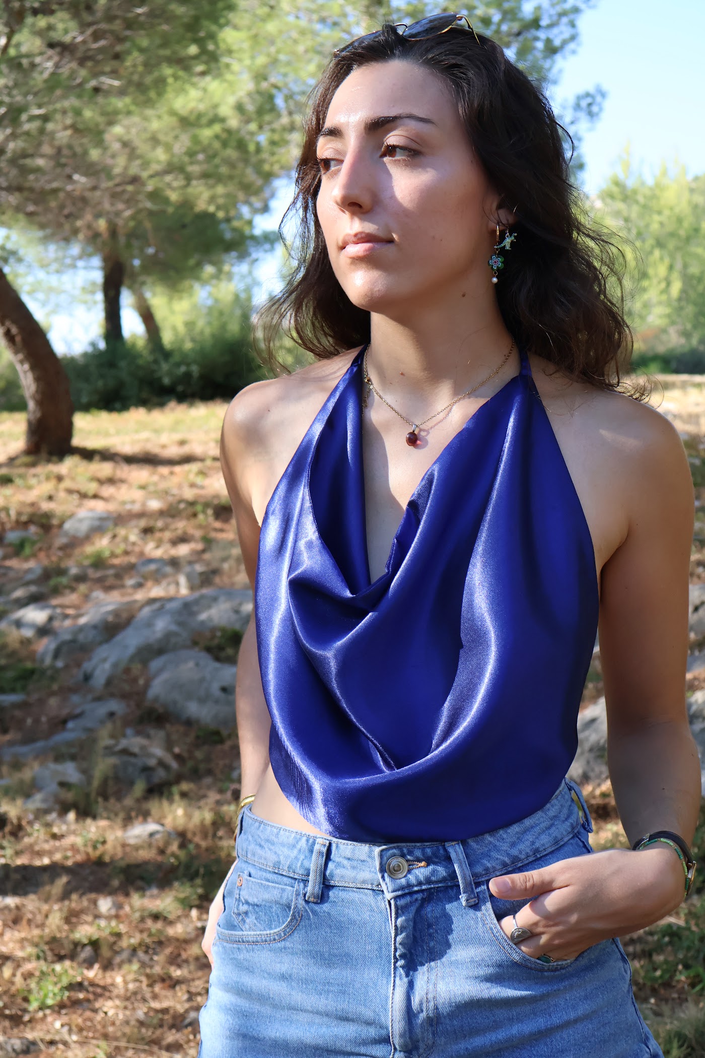 Dos-nu Cam — Drap housse en satin bleu roi